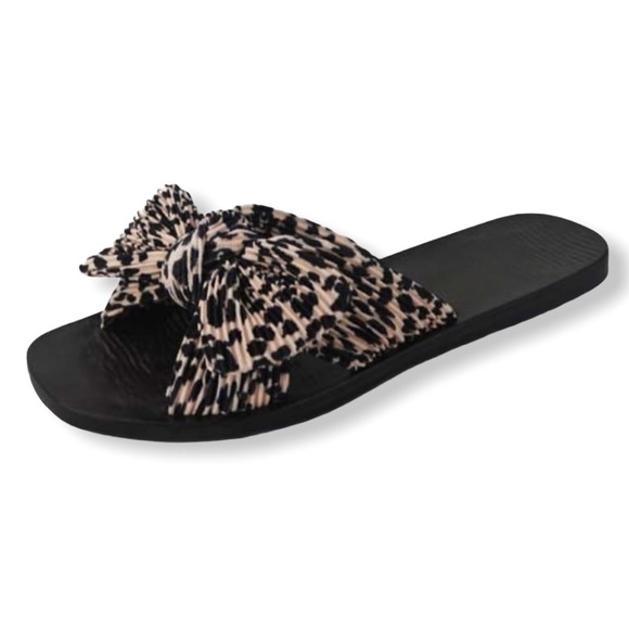 Fabric Bow Cheetah Print Sandals - Picture 6 of 9